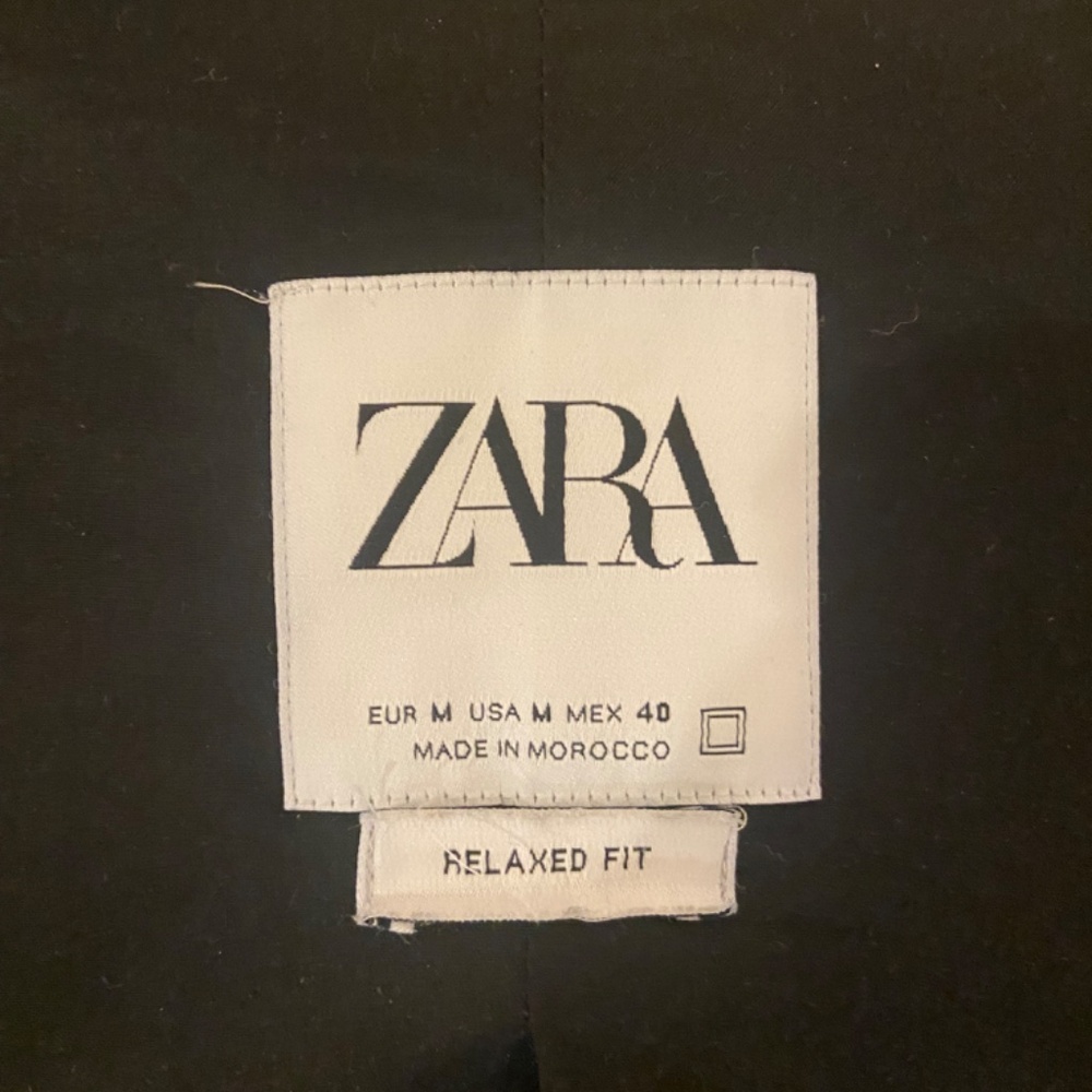 Plaid Zara Jacket, size medium, relaxed fit - Picture 3 of 4